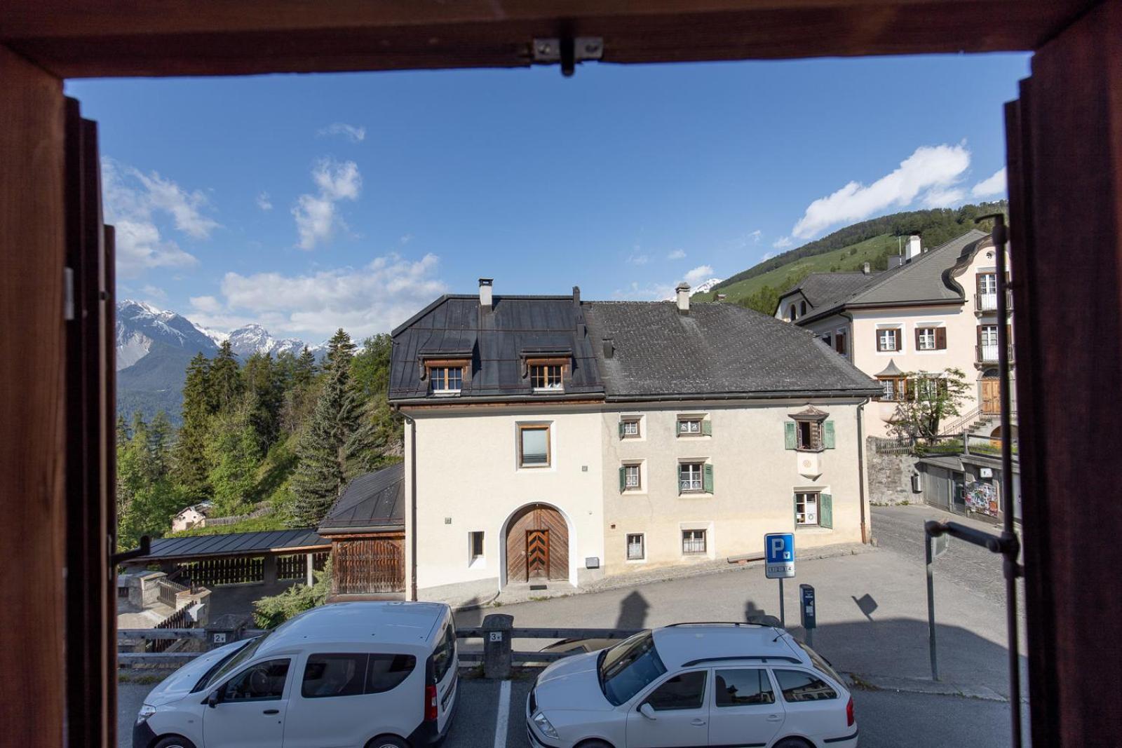 Chasa Tredeschin Apartamento Scuol Exterior foto